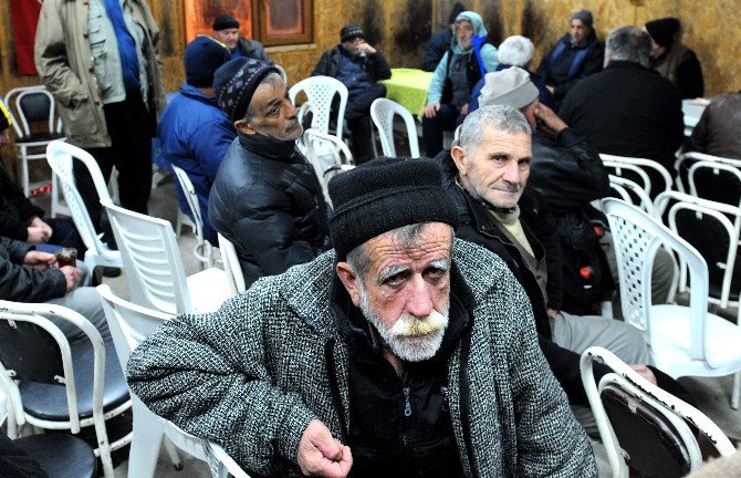 Barınma Evi Sakinlerinin Kimi İş Adamı, Kimi Ressam