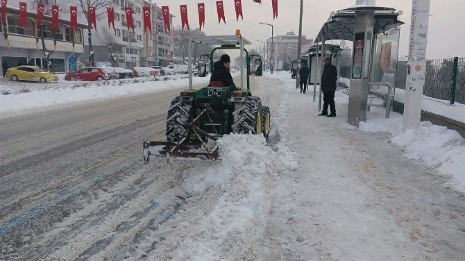 Edirne’de Karla Mücadele Devam Ediyor