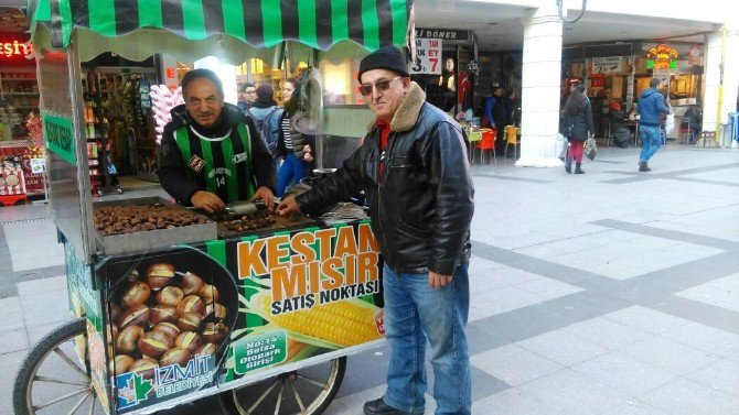 İzmit’te Kestanecilere Kocaelispor Rengi