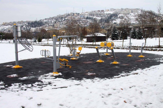 Büyükşehir’den Engelli Vatandaşlara Özel Park Alanı