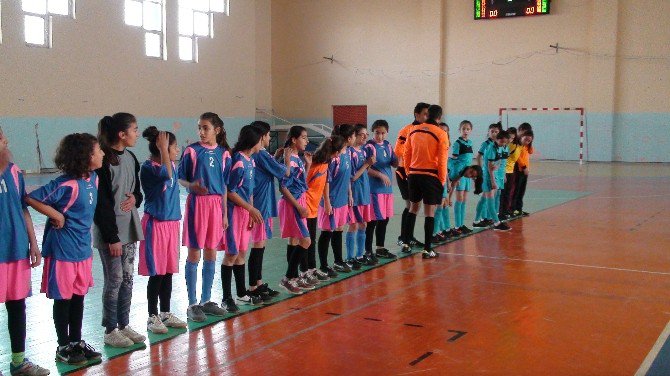 Kızıltepe De ‘Kızlararası Futsal Turnuvası’ Düzenlendi