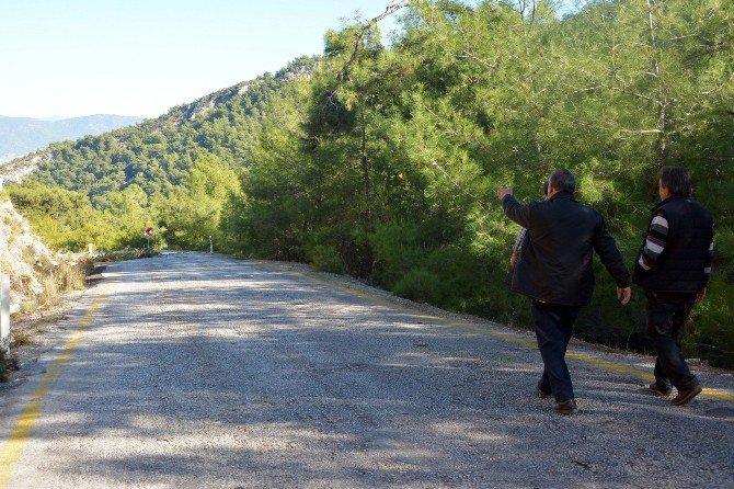 Kayaköy’lüler Yolun Bitmesini Bekliyor