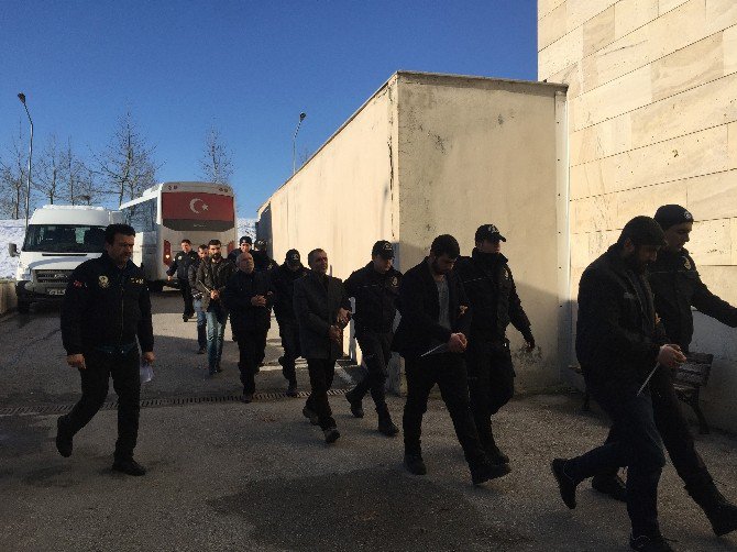 Sakarya’da 8 Pkk Şüphelisi Adliyeye Sevk Edildi