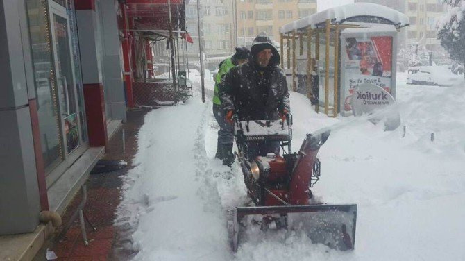 Seydişehir’de Kar Temizleme Çalışmaları Sürüyor