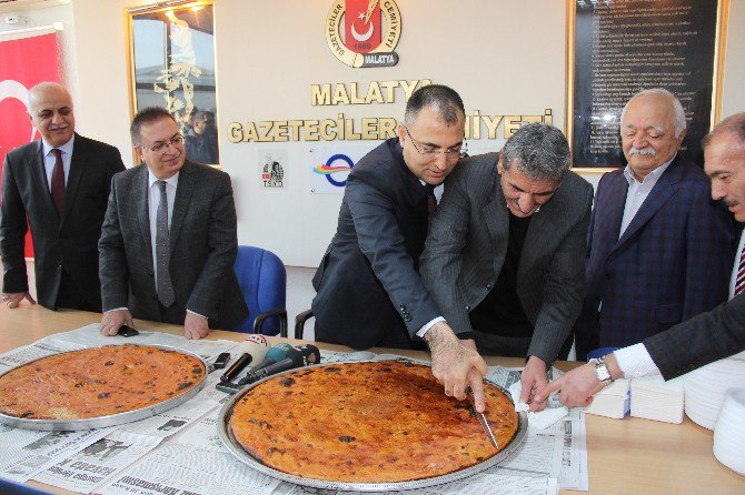 Vali Mustafa Toprak Malatya Gazeteciler Cemiyetini Ziyaret Etti