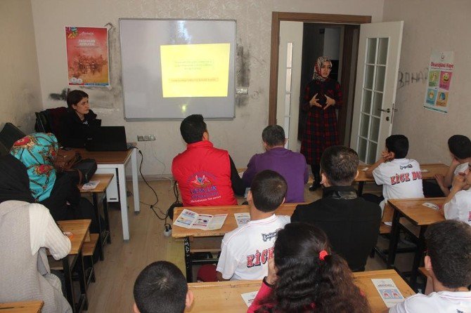 Yenişehir Gençlik Merkezinden Veremle Savaş Semineri