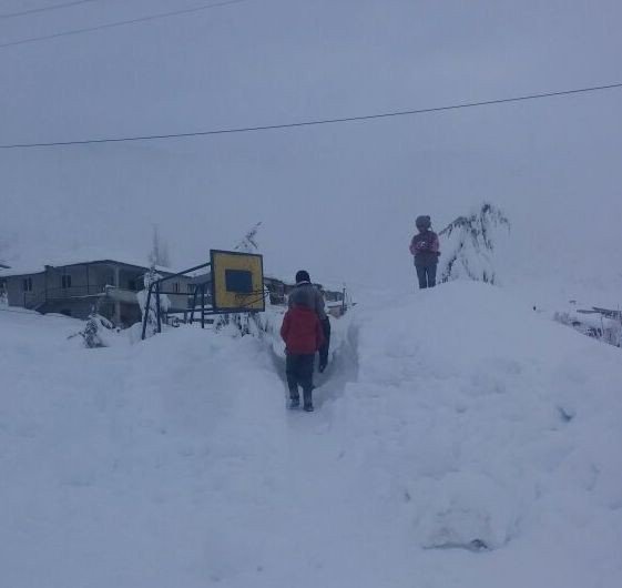 Tufanbeyli’de Eğitim Aşkı Kar Engeli Tanımıyor