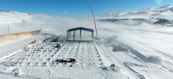 Büyükşehir Kar Kış Demeden Yatırımlarına Devam Ediyor