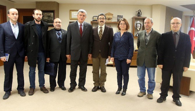 Başkan Karaosmanoğlu, Şairler Ve Yazarlar Derneğini Ağırladı