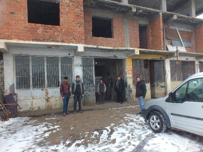 Malazgirt’te Babalarının Kiloları Sayesinde Baza Üretimine Başladılar