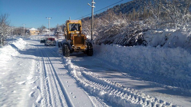 Büyükşehir 550 Km Yolda Karla Mücadele Etti