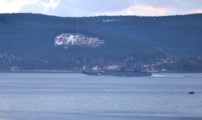 Rus Savaş Gemisi Çanakkale Boğazı’ndan Geçti