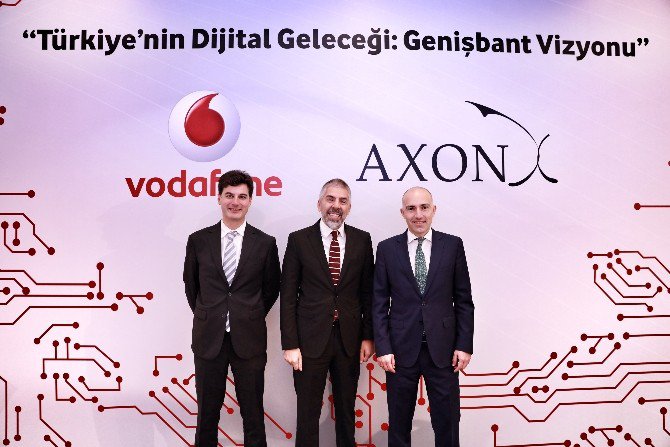 Vodafone Türkiye’den Ulusal Genişbant İçin Kesintisiz Yatırım Mesajı