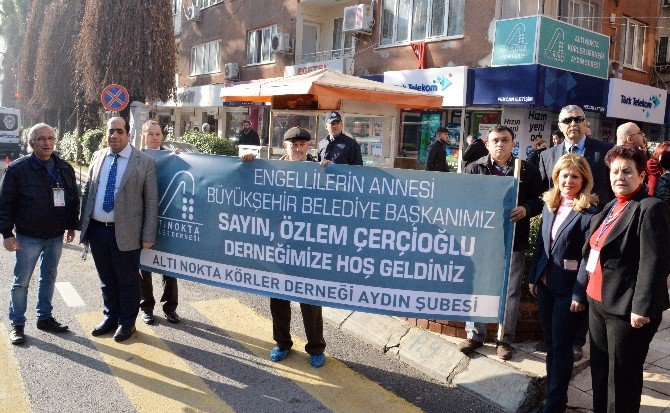 Başkan Çeçrioğlu Engellilerin Yüzünü Güldürüyor