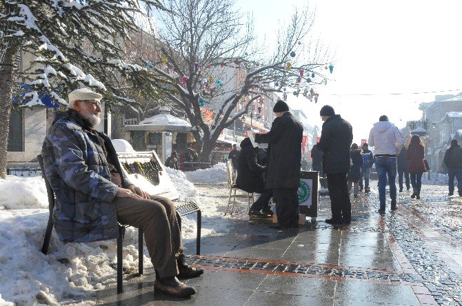 Edirne’de Güneş Kendini Gösterdi