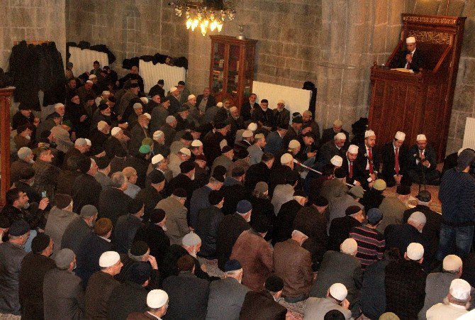 Erzurum’da "1001 Hatim" Duası Yapıldı