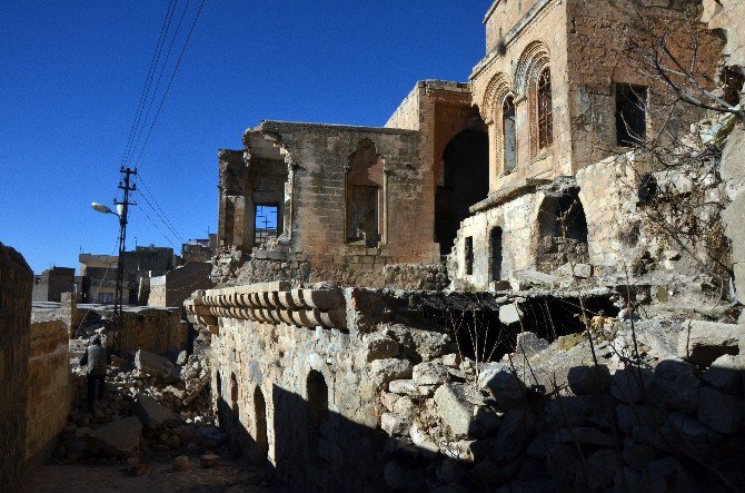 Mardin’de ‘Tarih’ Yıkılıyor