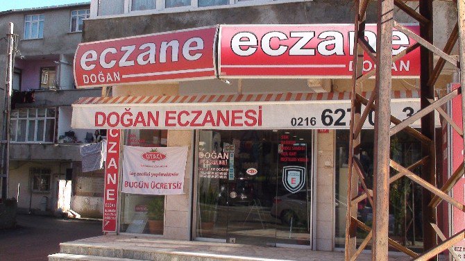 Silahlı Soyguncuyu Yaka Paça Dışarı Atan Kahraman Eczacı Konuştu