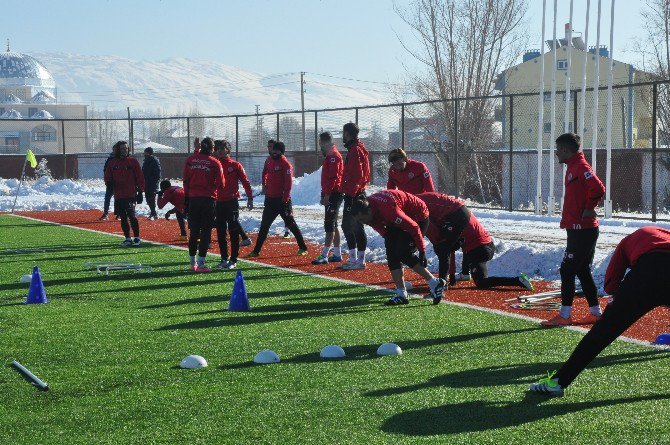 Sandıklıspor İkinci Yarıya Isparta Davraz Maçı İle Başlayacak