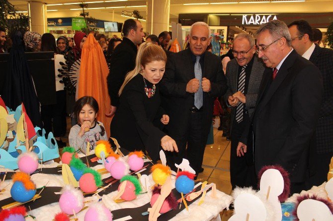 Tekden İlkokulu’ndan ’Hayallarin Dili’ Sergisi