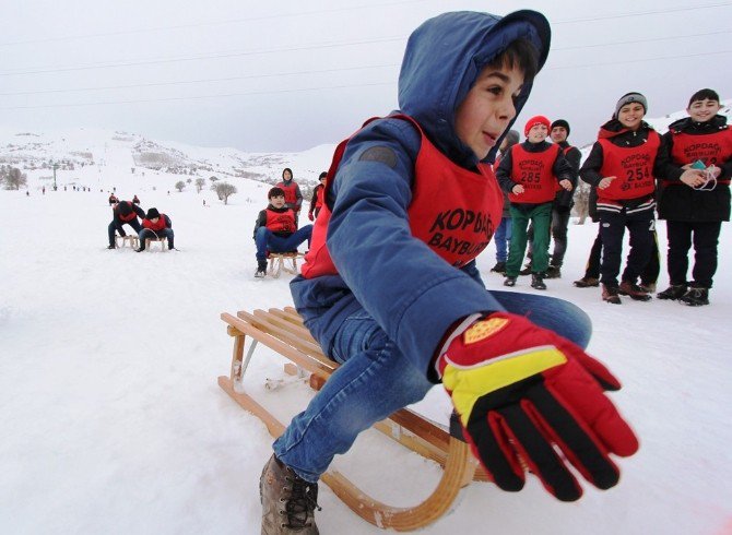 Bayburt Belediyesi’nin Sporculara Desteği Sürüyor