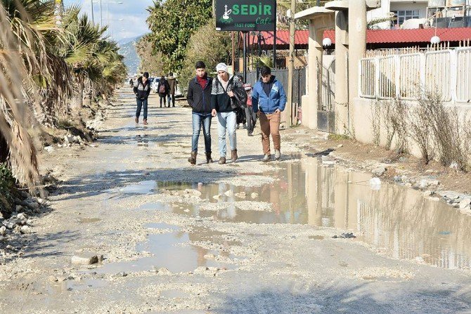 Deniz Sitesinde Turizm İçler Acısı