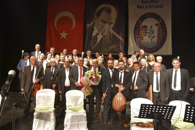 Salihli’de Unutulmaz Türk Sanat Müziği Konseri