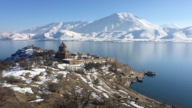 Akdamar Adası Kışında Bir Güzel