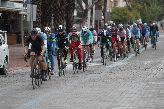 Alanya 1. Yol Bisikleti Yarışı Tamamlandı