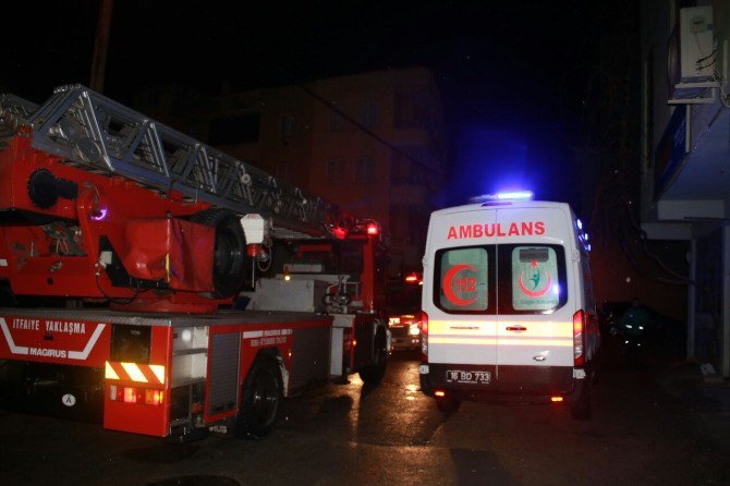 Bursa’da Korkutan Yangın. Yangın Yüzünden 13 Kişi Hastaneye Kaldırıldı