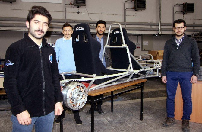 Hidrojenle Çalışan Otomobilin Motorunu Jantın İçine Sığdırdılar