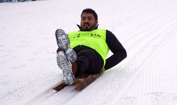 Kastamonu’da Ilgaz 2. Geleneksel Hızlı Kızak Yarışları