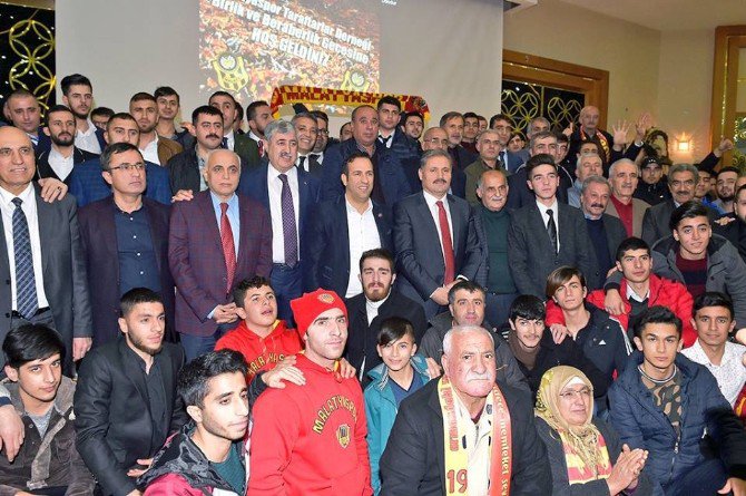 Bakan Tüfenkci: “Malatyaspor’un Forması Açık Artırmada Satılmaz"