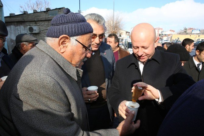 Kocasinan, İkramlarıyla Gönülleri Fethediyor