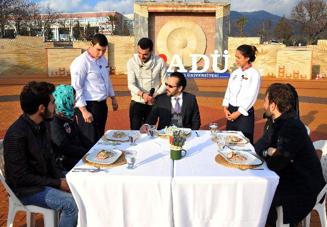 Genç Aşçılar ‘Ünişef’te Hünerlerini Sergiledi