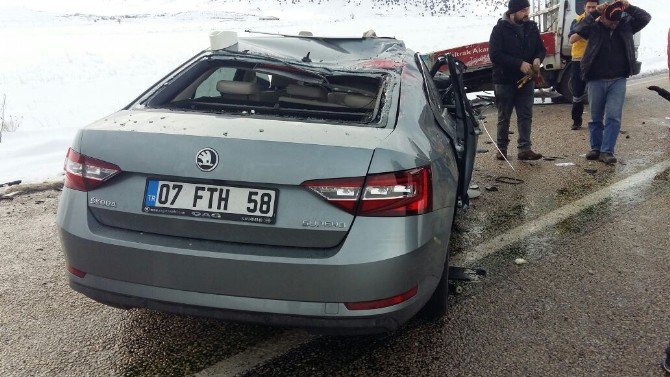 Ağır Ceza Mahkemesi Başkanı, Cumhuriyet Savcısı Eşi Ve Çocukları Trafik Kazasında Yaralandı