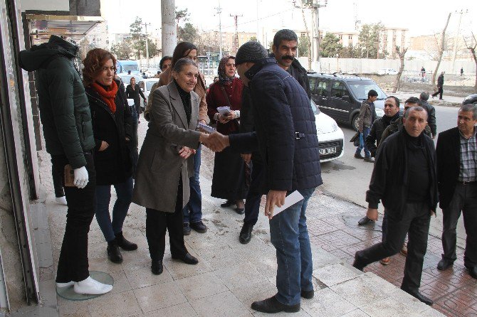 Bağlar Belediye Başkanı Akat Halka Bir Araya Geldi