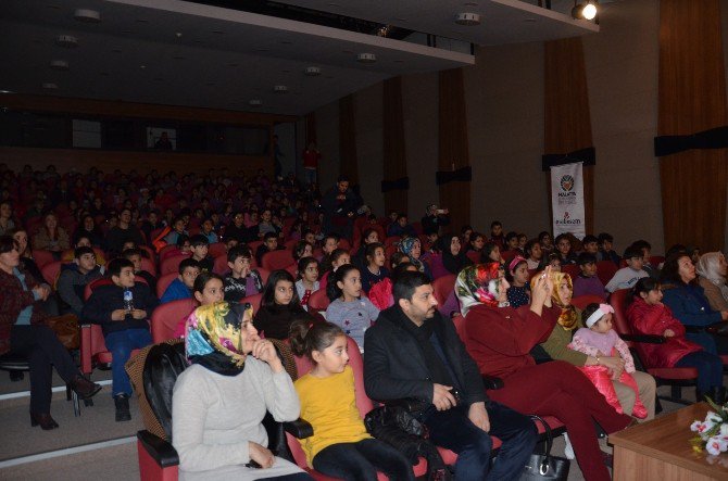 “Deyimler Konuşuyor” Adlı Oyun Sahnelenmeye Başladı