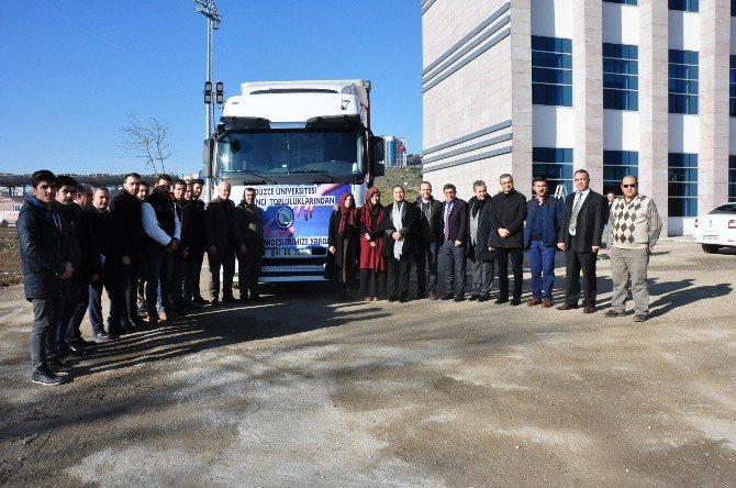 Düzce Üniversitesi Gençliğinden Suriye’ye Yardım Eli