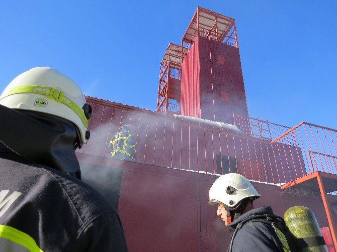 Ebitem’den Uygulamalı Tatbikat Ve Yaralı Kurtarma Eğitimi