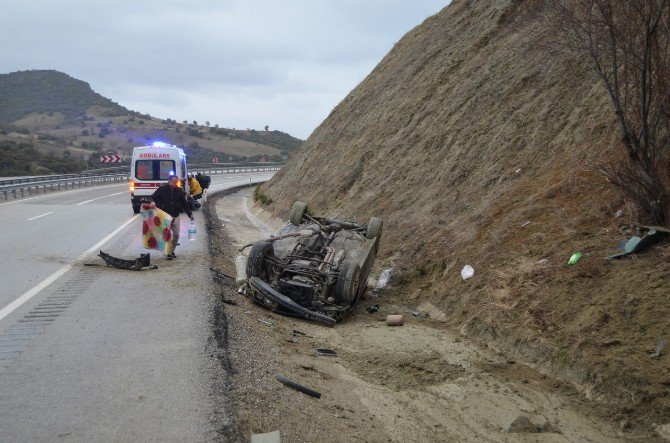 Kula’da Trafik Kazası: 2 Yaralı