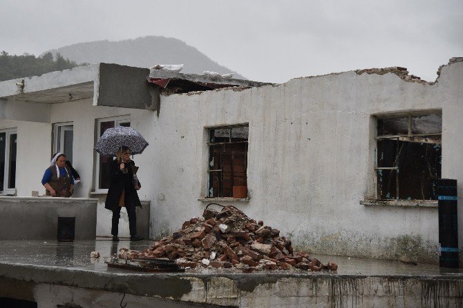 Milas Belediyesi Yıkım Kararı Hakkında Şehit Ailesini Bilgilendirdi