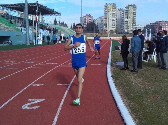 Adilcevazlı Umut Atletizmde Türkiye Birincisi Oldu