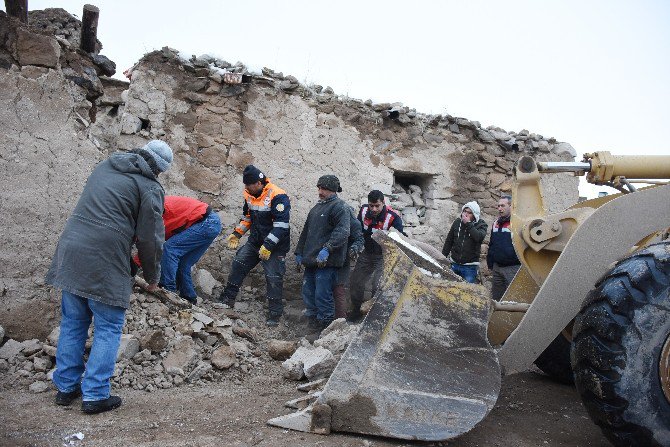 Aksaray’da Mandıra Çöktü