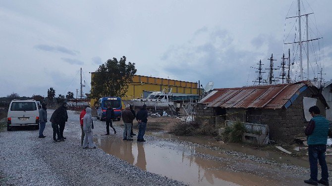 Antalya’da Bir Kişi Ölü Bulundu