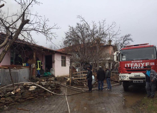 Denizli’de Ev Yangınında Bir Kişi Hayatını Kaybetti