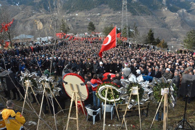 Diyarbakır’da Şehit Olan Polis Memuru, Trabzon’da Dualarla Uğurlandı