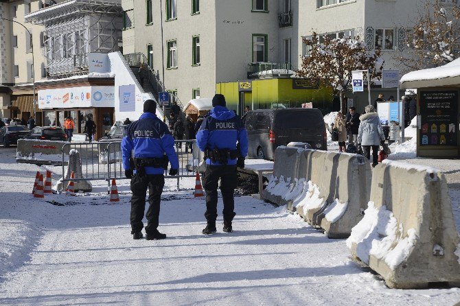 Davos’ta Terör Alarmı