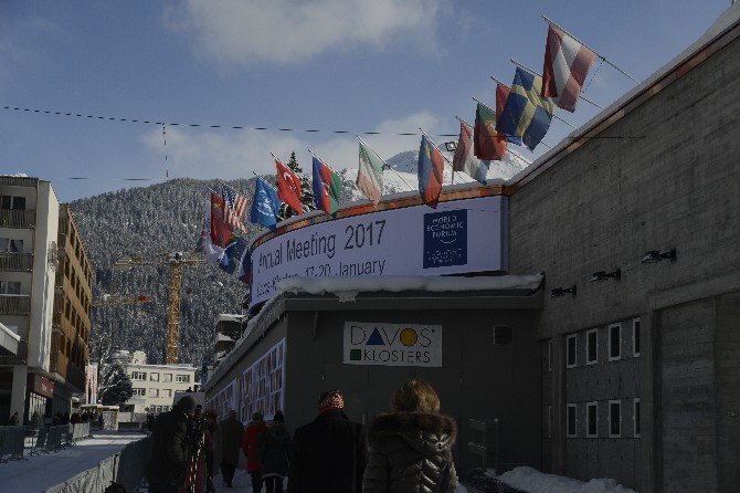 Davos’ta Terör Alarmı