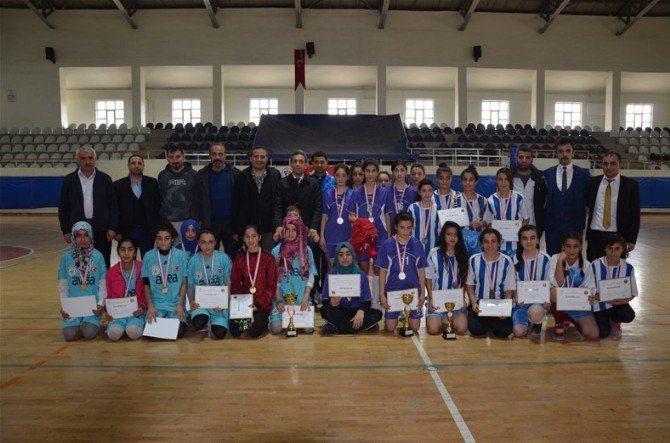 Okullar Arası Yıldızlar Futsal İl Müsabakalarında Birinciler Belli Oldu